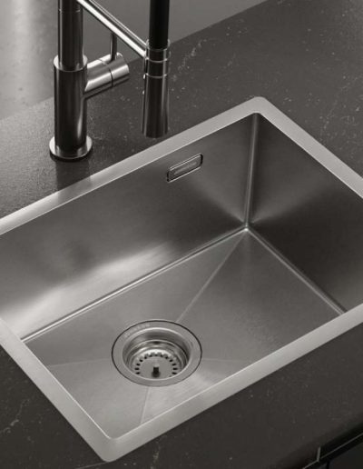 Piletas para Cocina Johnson Acero Línea Signature Modelo Enkel 55 - Catálogo de ArkMobili